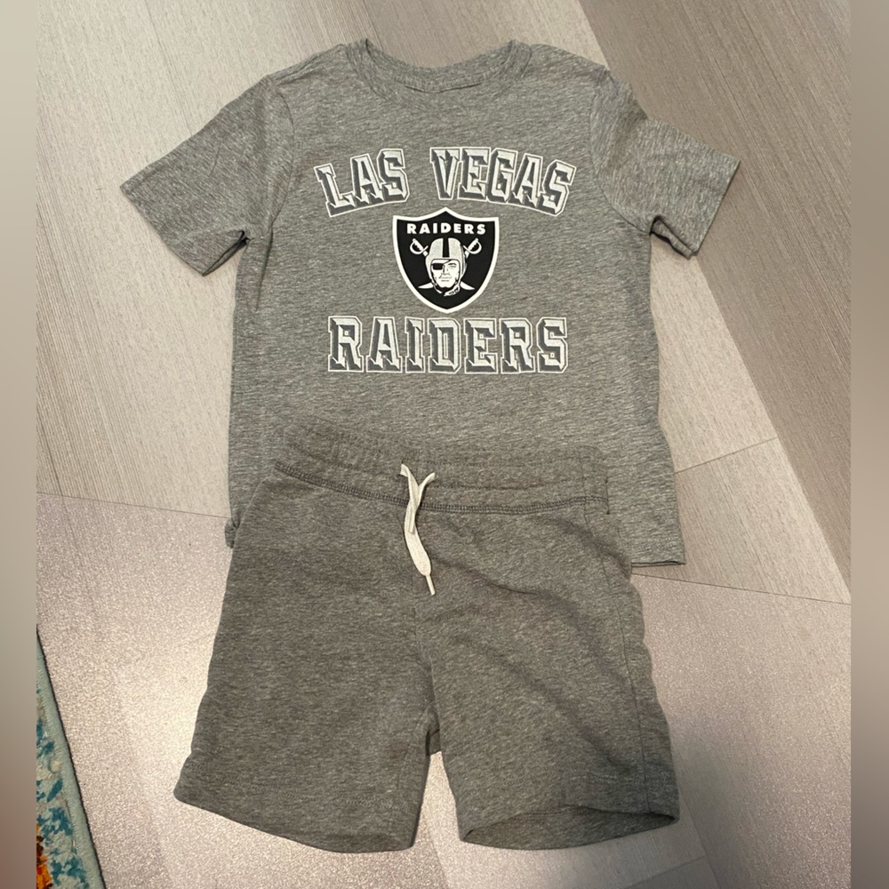 Las Vegas Raiders NWOT NFL Brand Grey Toddler SZ 5/6 T Shirt & Old Navy Shorts 5